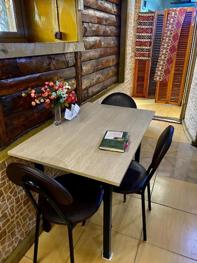 Communication Hostel Batumi Ngoại thất bức ảnh